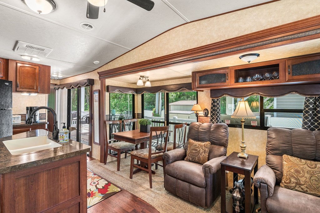 4179 Riverbank Run