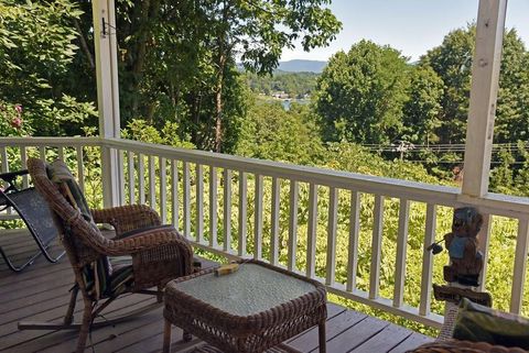 A home in Hiawassee