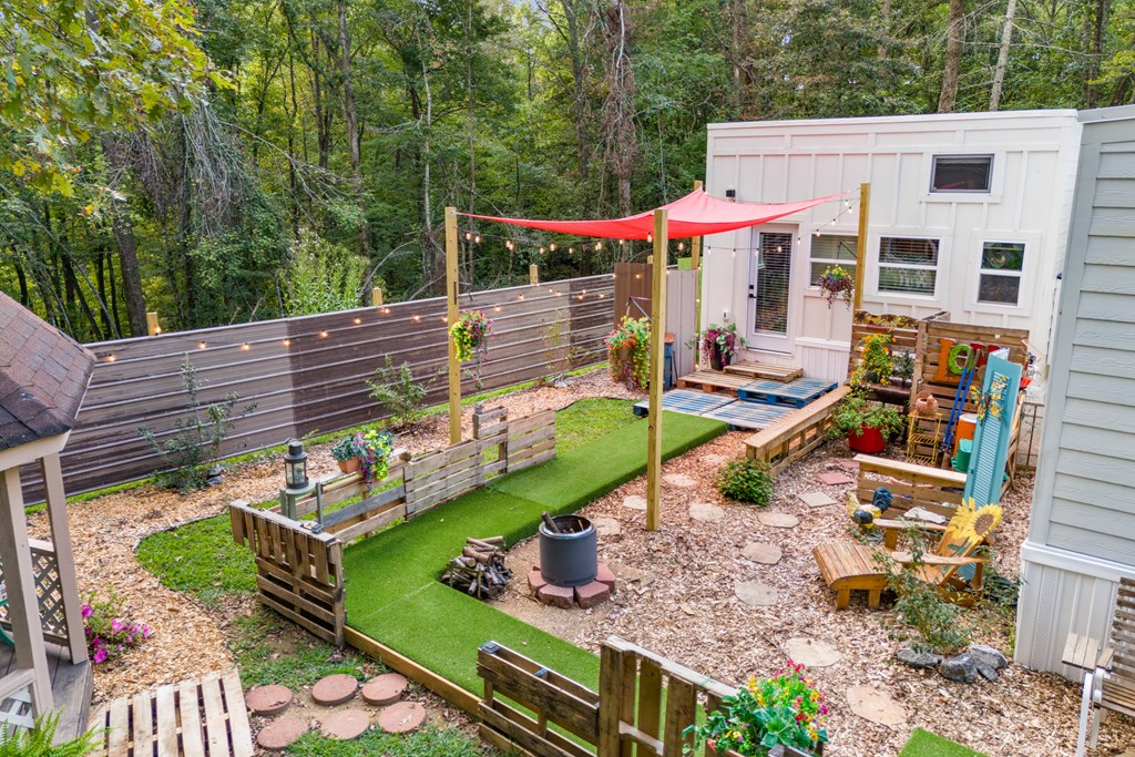 220 Mountain Laurel Drive