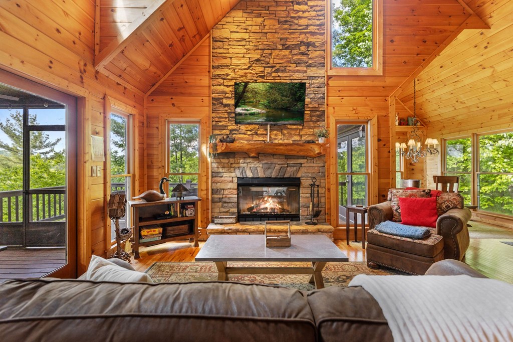 98 Toccoa Overlook Drive