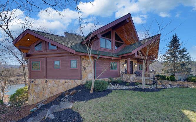 1664 Stonecrest Circle
