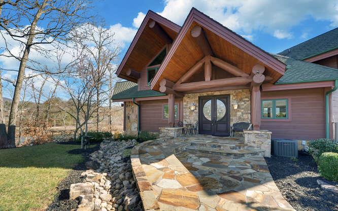 1664 Stonecrest Circle