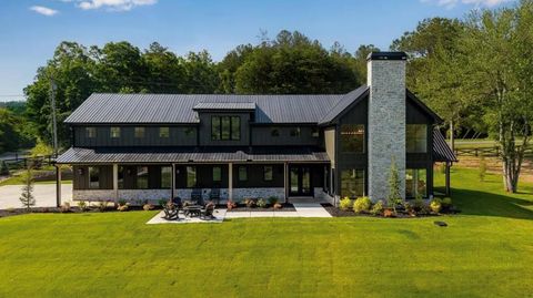 1801 Grassy Creek Road Copperhill TN 37317