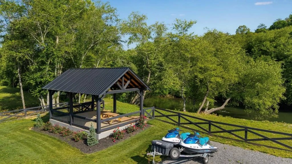 1801 Grassy Creek Road