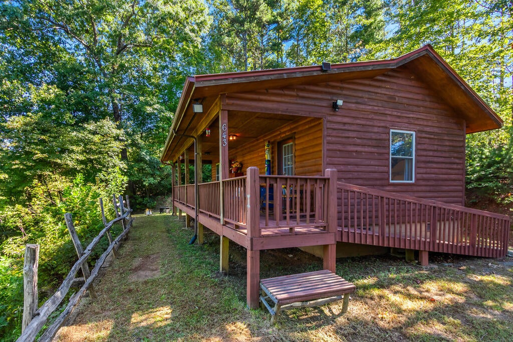 643 Zekes Trail