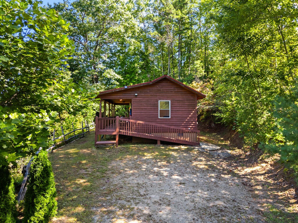 643 Zekes Trail