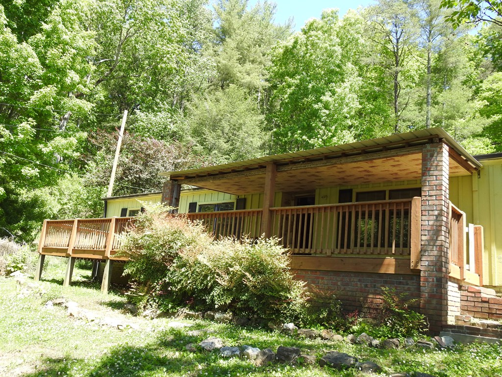 9503 Tails Creek Road