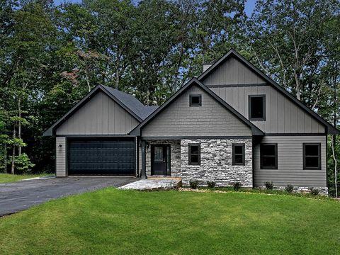 185 Country Road Talking Rock GA 30175