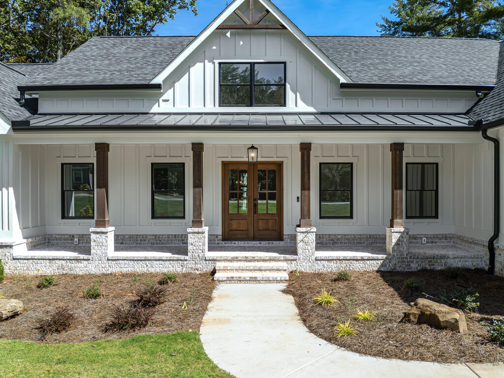 469 Oakwood Way