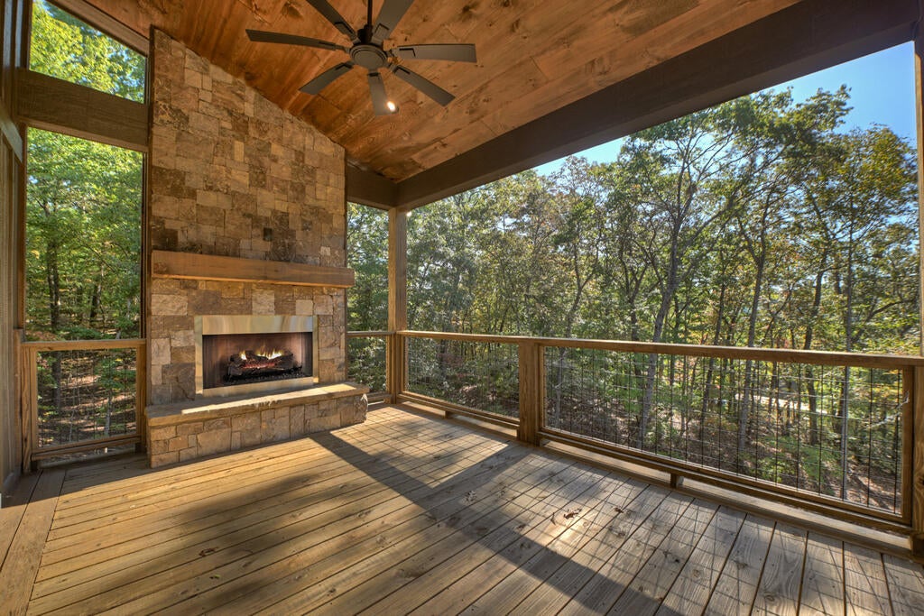 150 Silver Oaks Court