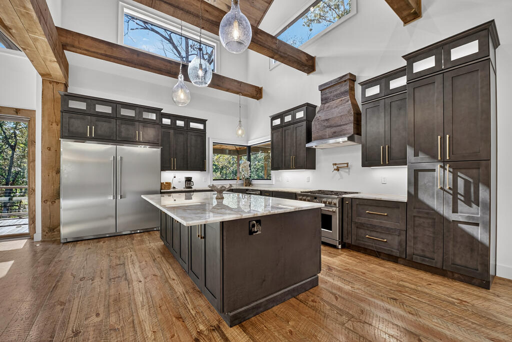 150 Silver Oaks Court