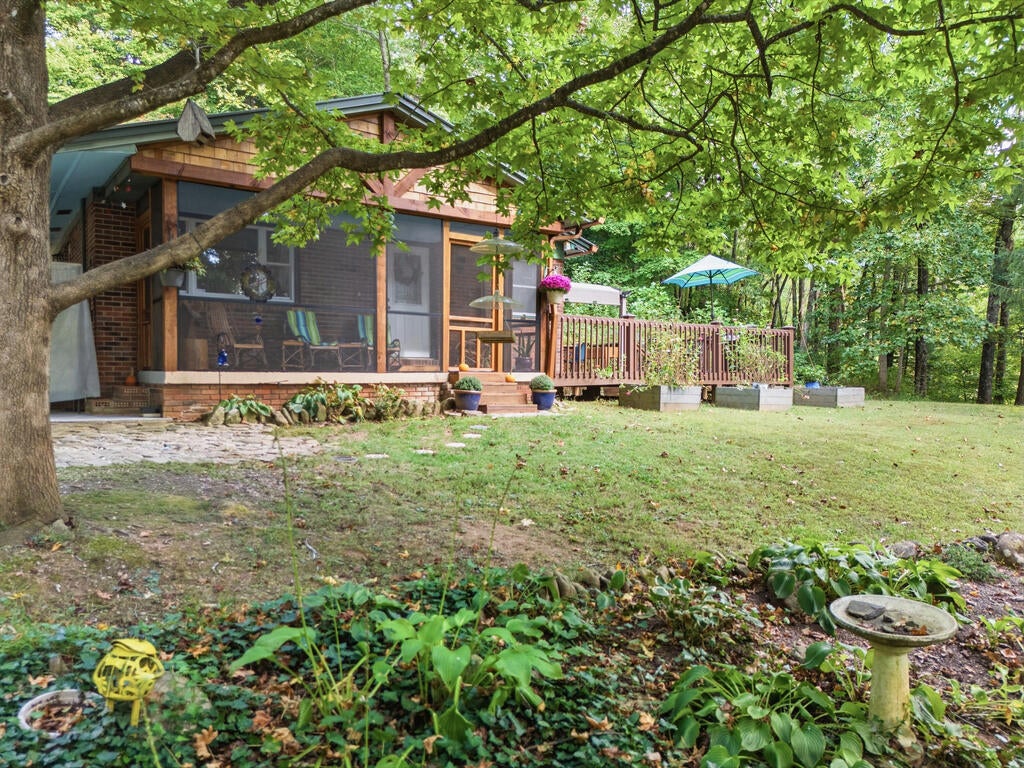 1245 Muskrat Creek Road