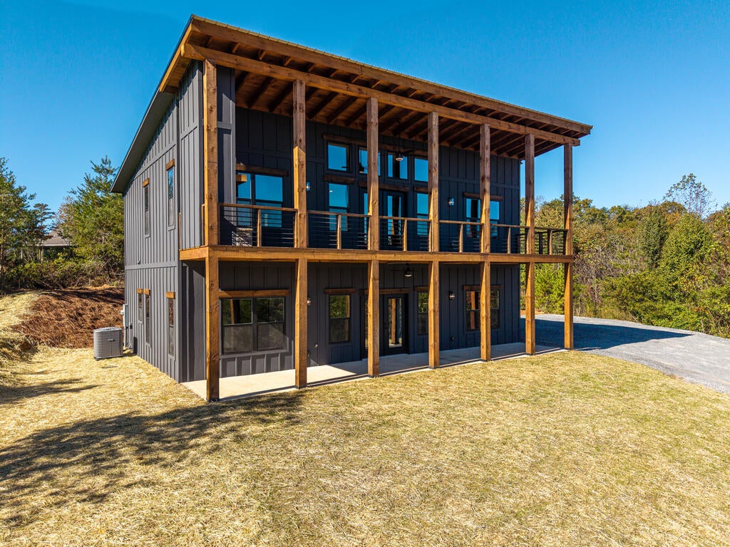 275 Blue Creek Road