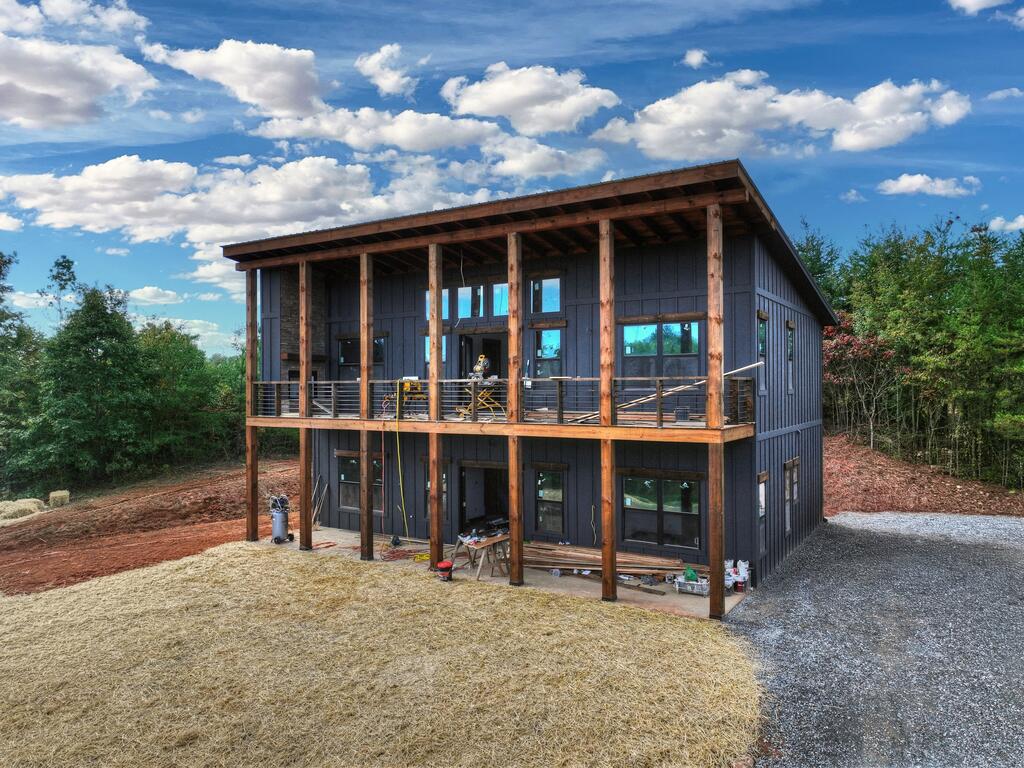 275 Blue Creek Road