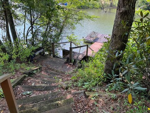 A home in Hayesville