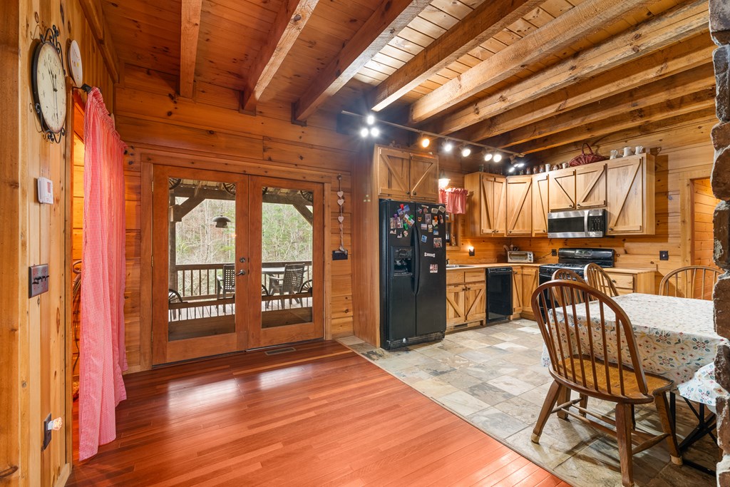 336 Old Skeenah Gap Rd, Suches, GA, 30572, USA, 2 Bedrooms Bedrooms, ,4 BathroomsBathrooms,Residential,Active,336 Old Skeenah Gap Rd,420480