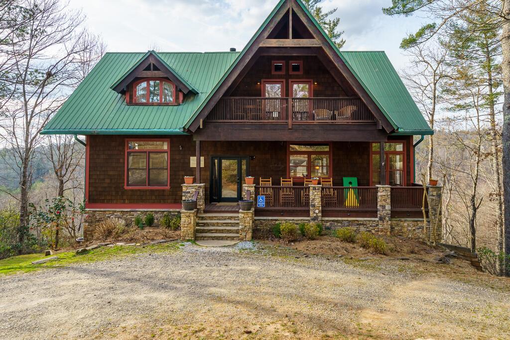 153 Riverview Circle