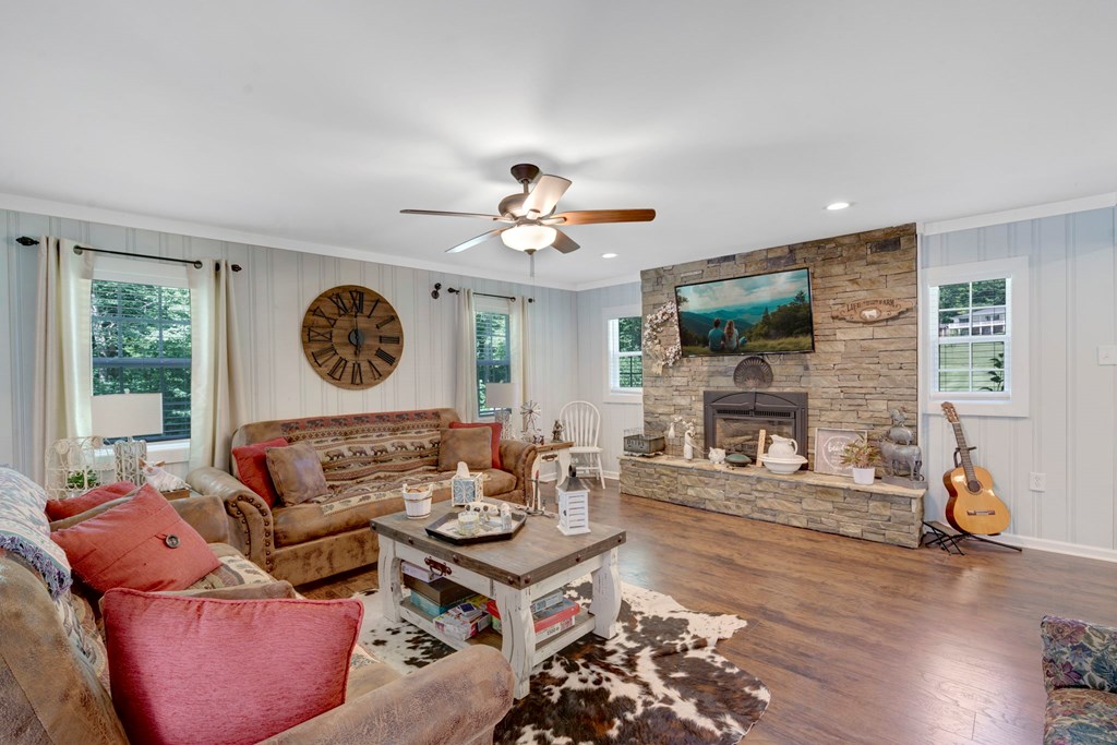 2760 Fodder Creek Road