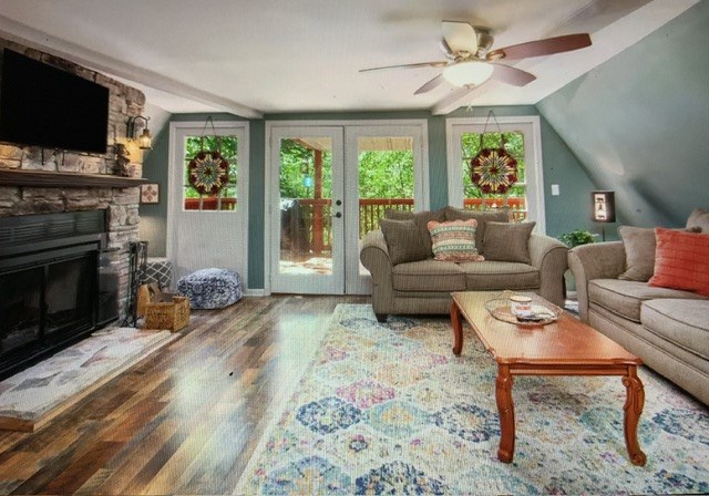 608 Moss Patch Trail