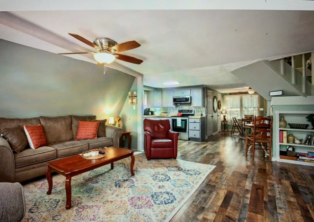 608 Moss Patch Trail