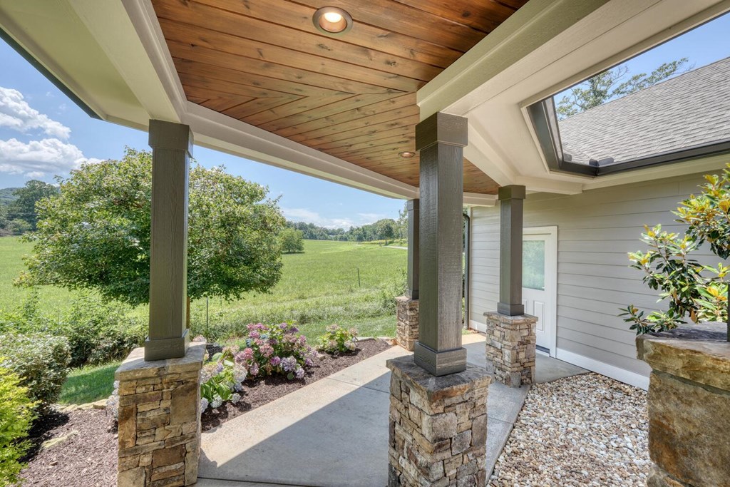 1440 Sutton Farms Road