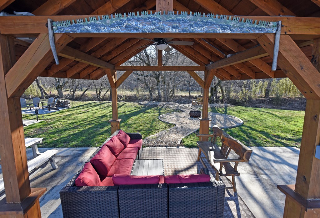 445 Golden Nugget Road