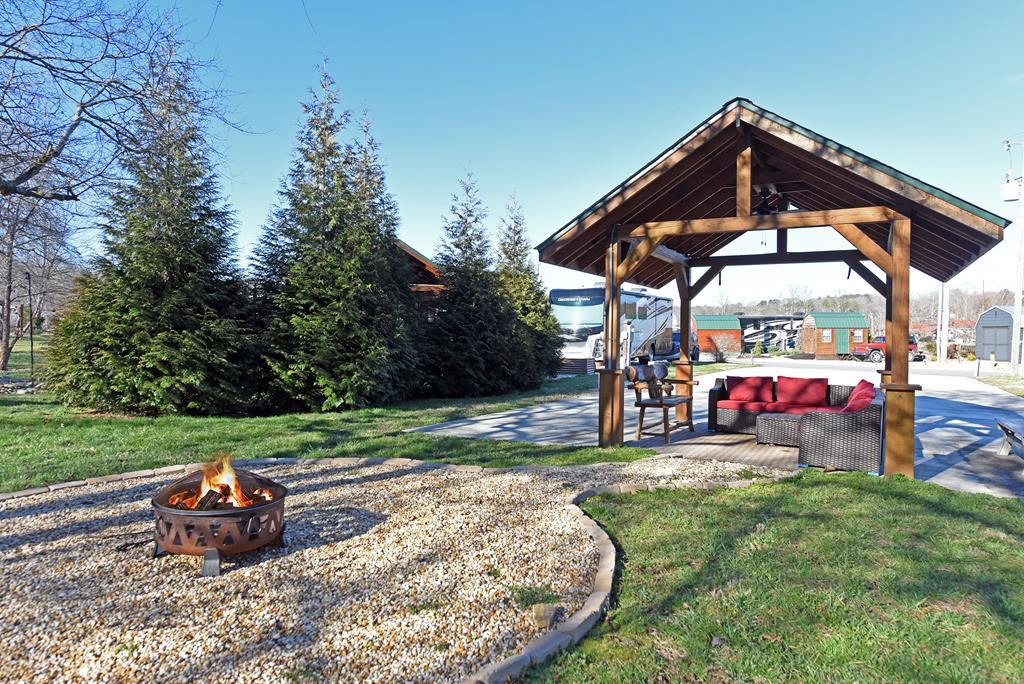 445 Golden Nugget Road