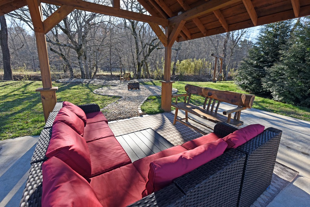 445 Golden Nugget Road