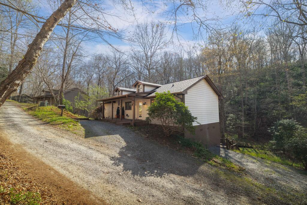1396 Cherokee Trail
