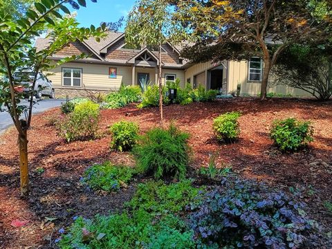 A home in Hayesville