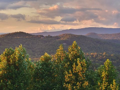 A home in Hayesville