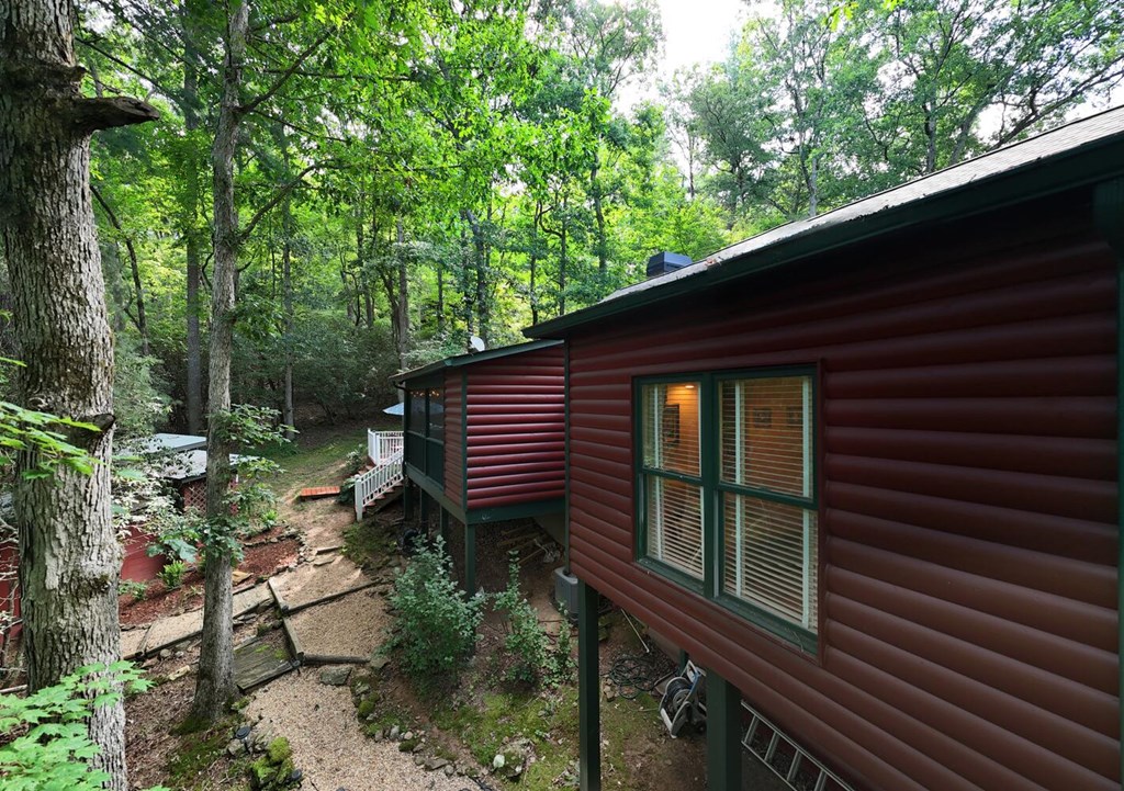 1290 Cherokee Trail
