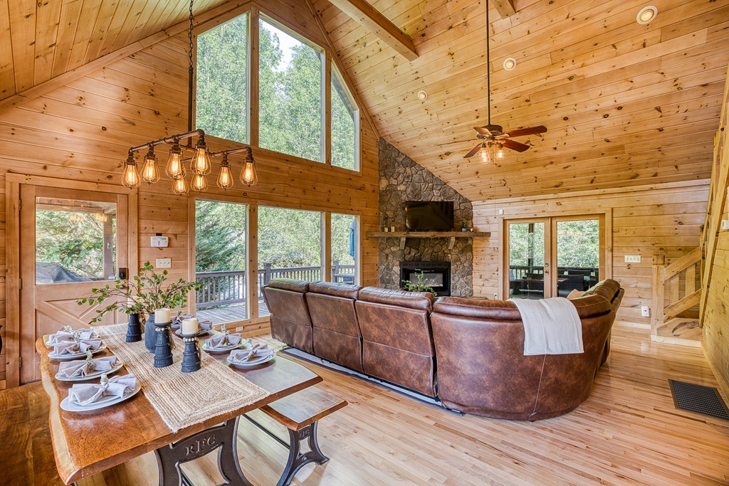 78 Mountain Peaks Lane