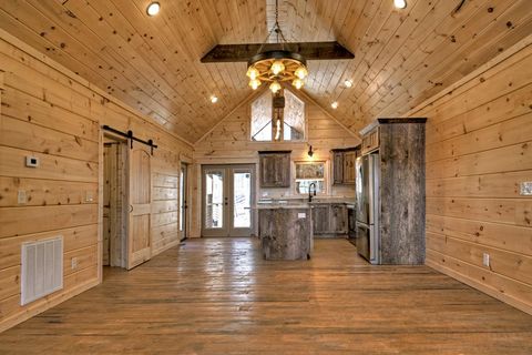 A home in Ellijay