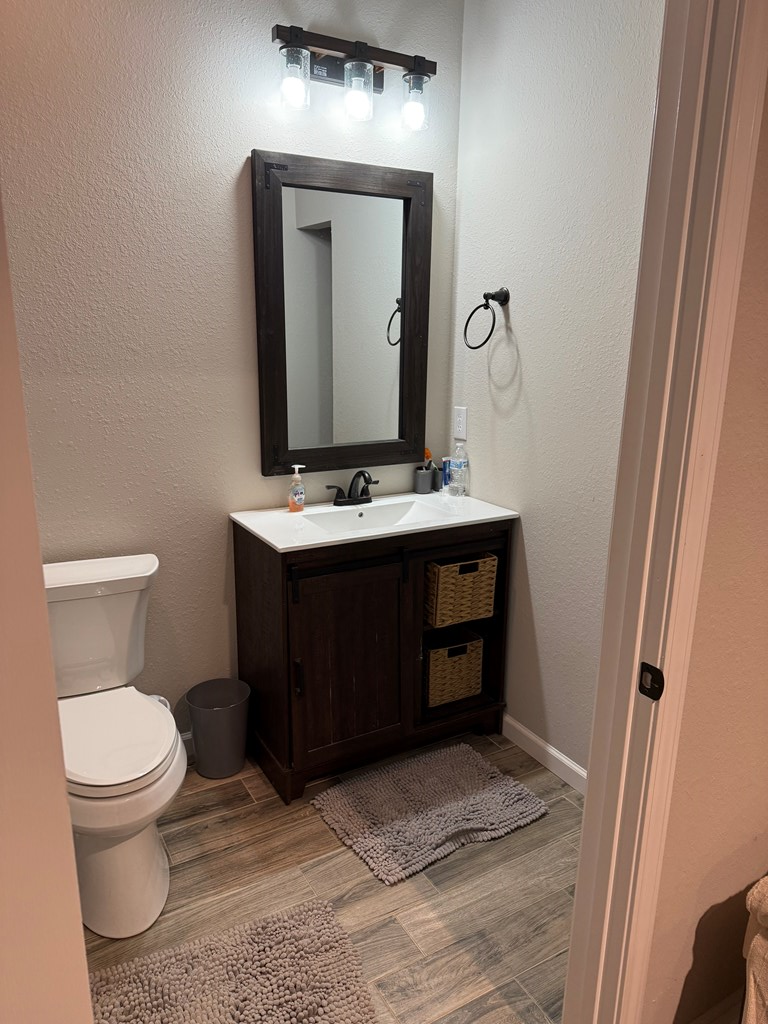Murphy, North Carolina, 28906, United States, 1 Bedroom Bedrooms, ,1 BathroomBathrooms,Residential,Active,2000193