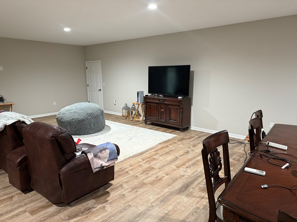 Murphy, North Carolina, 28906, United States, 1 Bedroom Bedrooms, ,1 BathroomBathrooms,Residential,Active,2000193