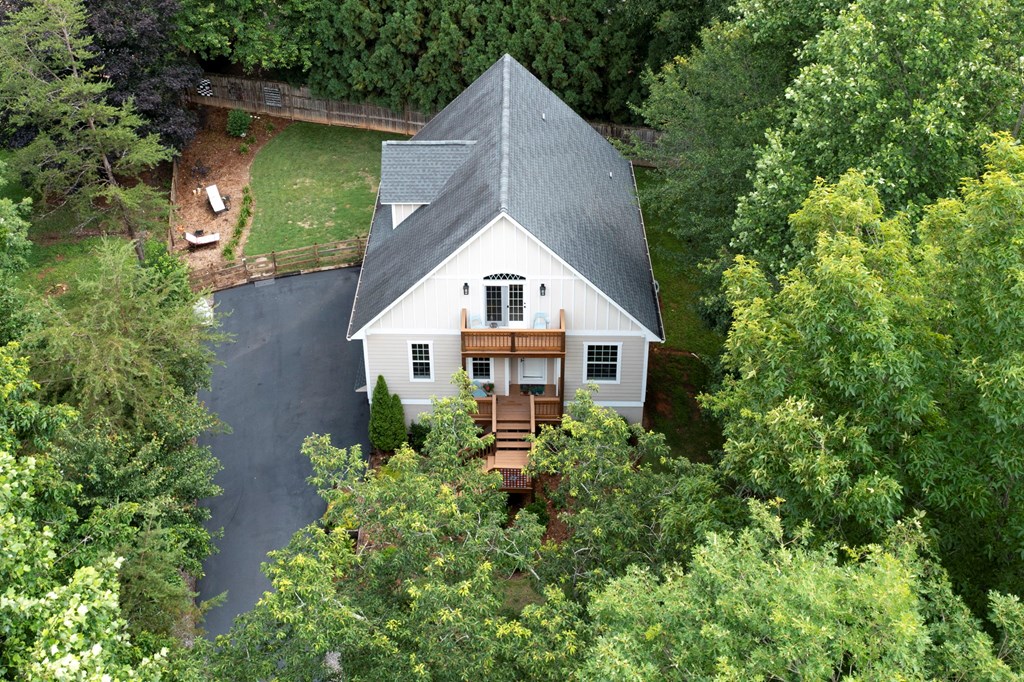 60 Hilltop Drive
