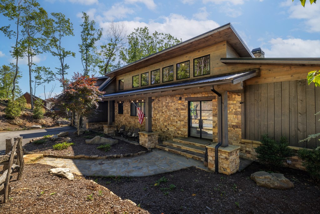 126 Wawayanda Drive