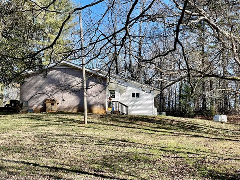 A home in Hayesville