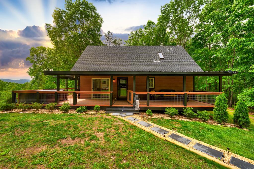 94 Rhinas Trail