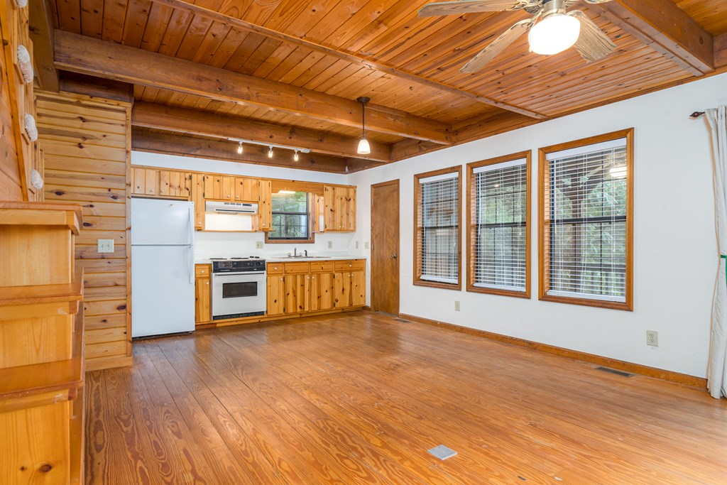 531 Wilson Mountain Road