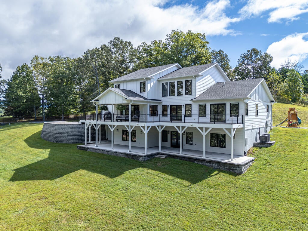 300 Sherwood Forest Drive