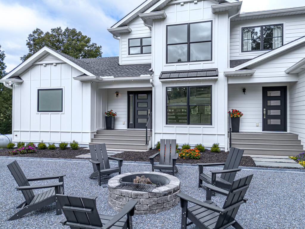 300 Sherwood Forest Drive