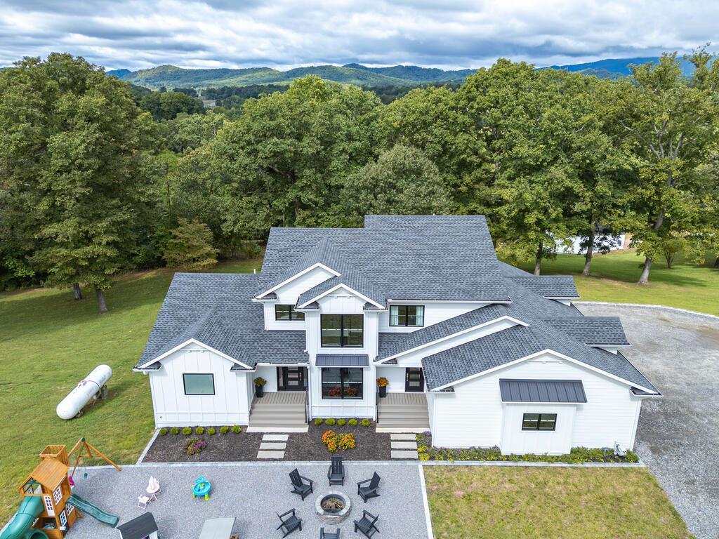 300 Sherwood Forest Drive
