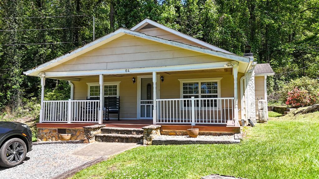 64 Cloe Moore Dr.