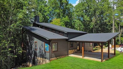 A home in Mccaysville