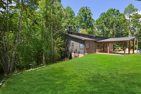 A home in Mccaysville