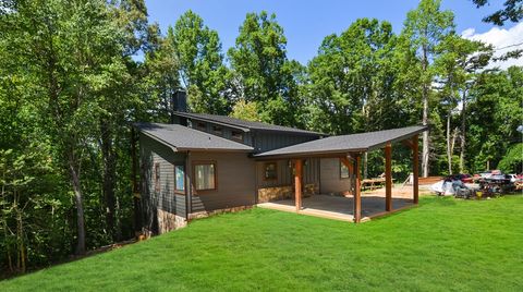 A home in Mccaysville