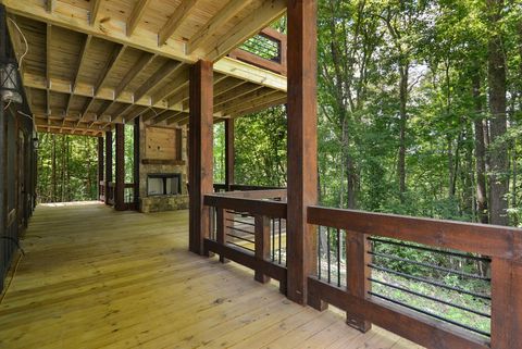 A home in Mccaysville