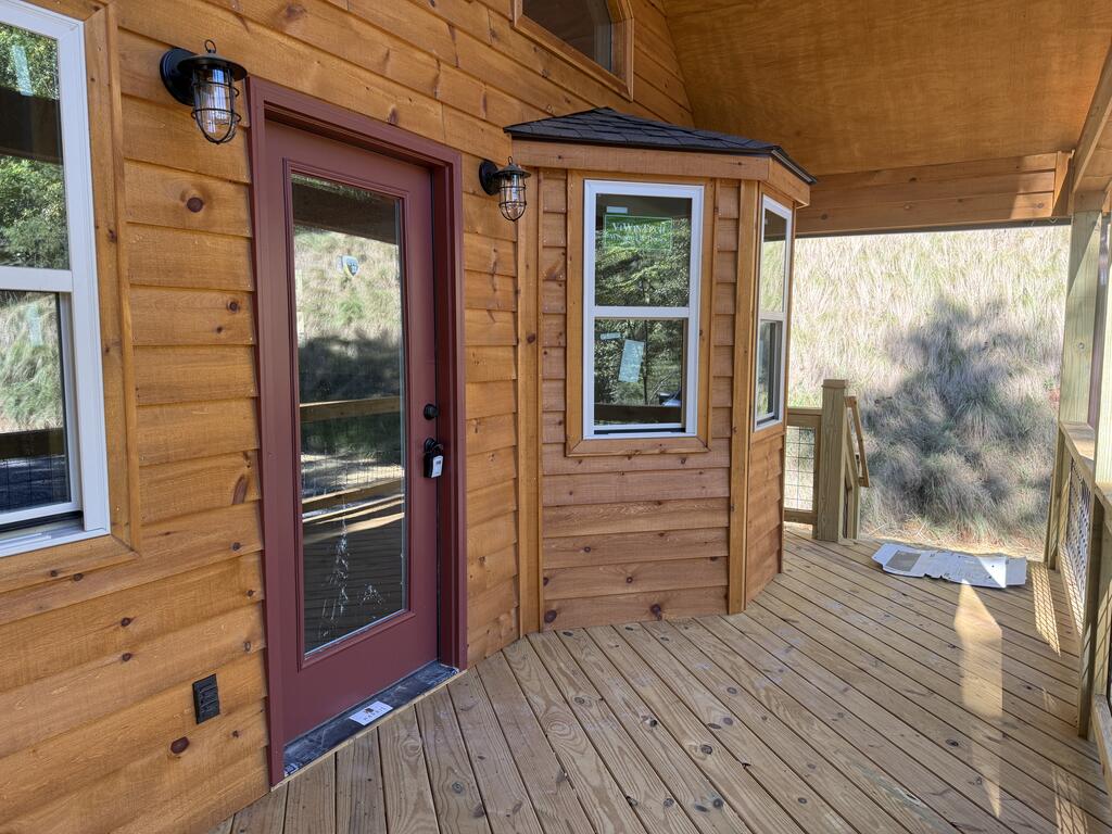 121 Surrey Trail